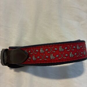 Vineyard Vines Red and Brown Hockey Belt boys kids size 28 canvas leather